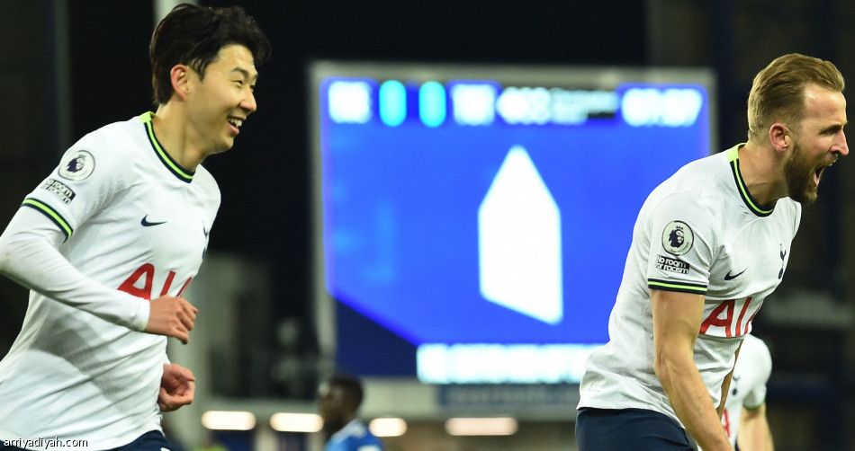 بتعادل إيفرتون.. توتنهام يقفز إلى «الرابع»