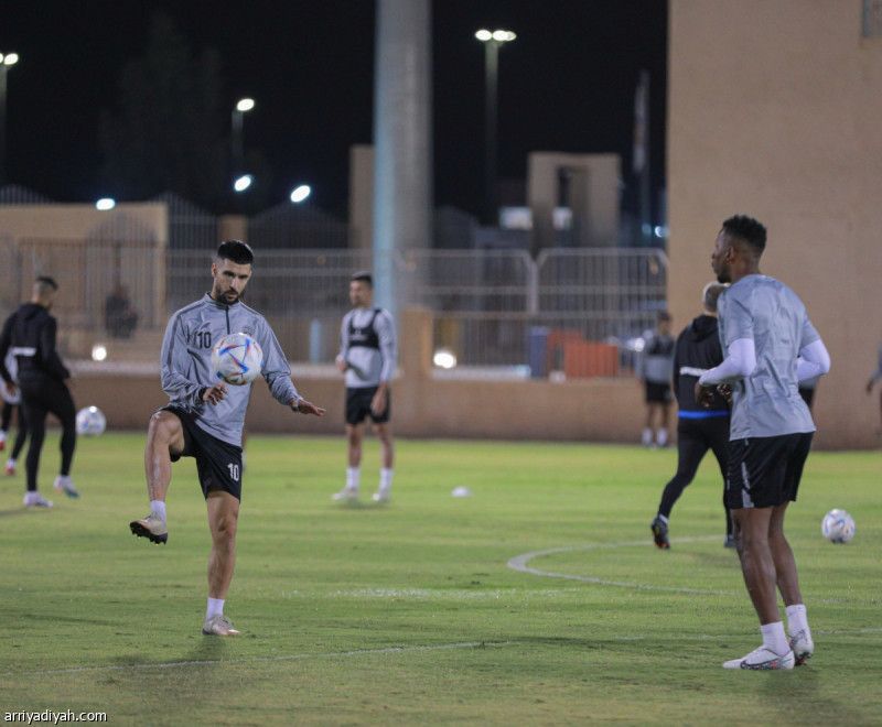 «الثابتة».. تعد الفيحاء قبل الهلال