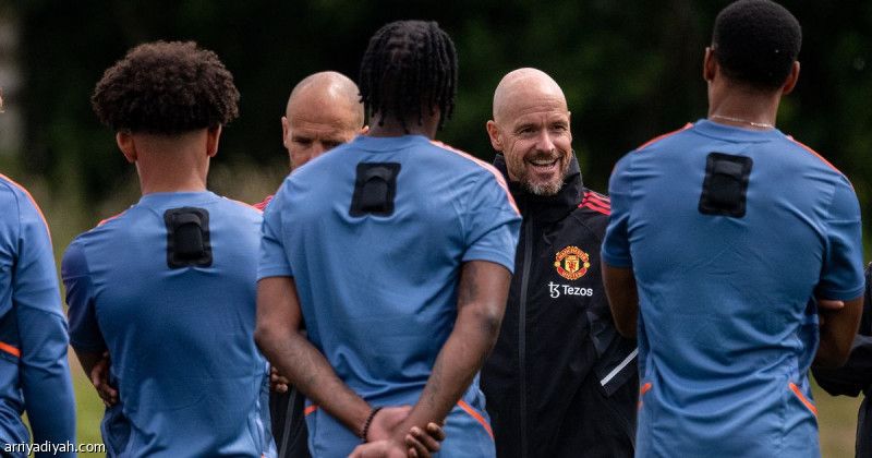 تين هاج يطالب لاعبي فريقه بالمزيد