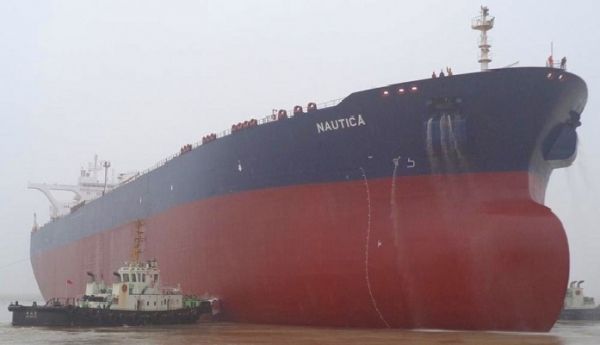 مسؤول حكومي سابق ينتقد الآلية المقترحة من الأمم المتحدة لحل مشكلة صافر ويؤكد أن الناقلة البديلة "قنبلة موقوتة"