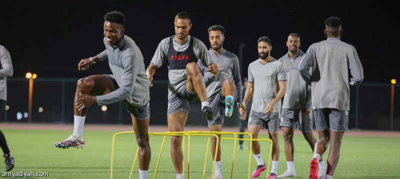 قبل الهلال.. الطائي يجهز الجبيري