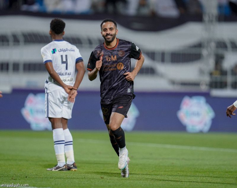 القحطاني.. تمريرات دقيقة وصناعة