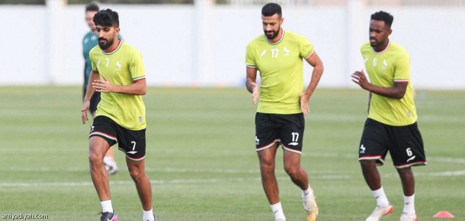 كازورلا يستدعي الكويكبي ونياكاتي