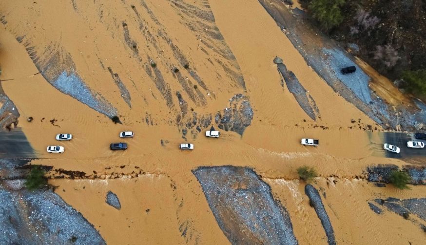 الارصاد : تنبيه حول هطول أمطار متفاوتة الغزارة ورعدية