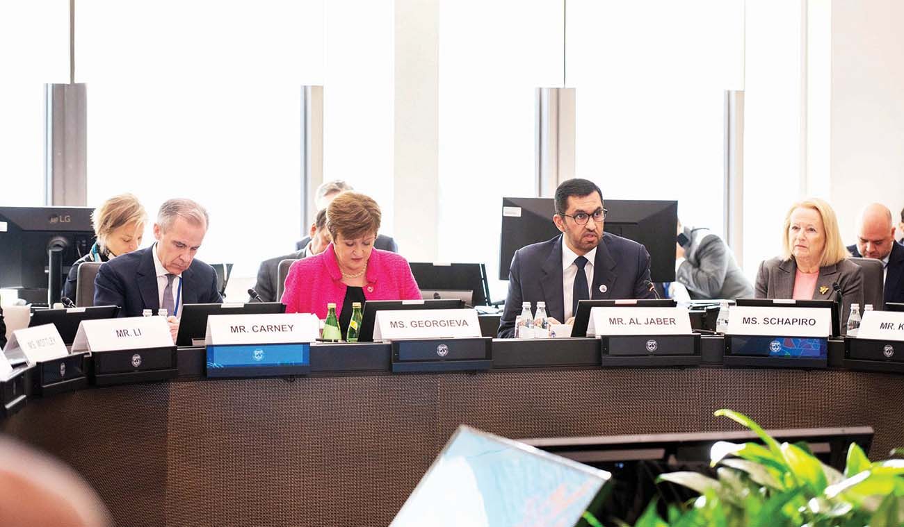 سلطان الجابر: سجل متميز للإمارات في بناء الشراكات لمشروعات الطاقة النظيفة في الدول النامية