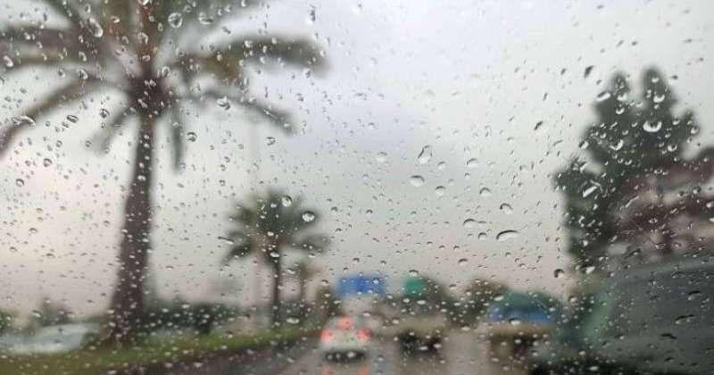 أمطار رعدية ورياح نشطة