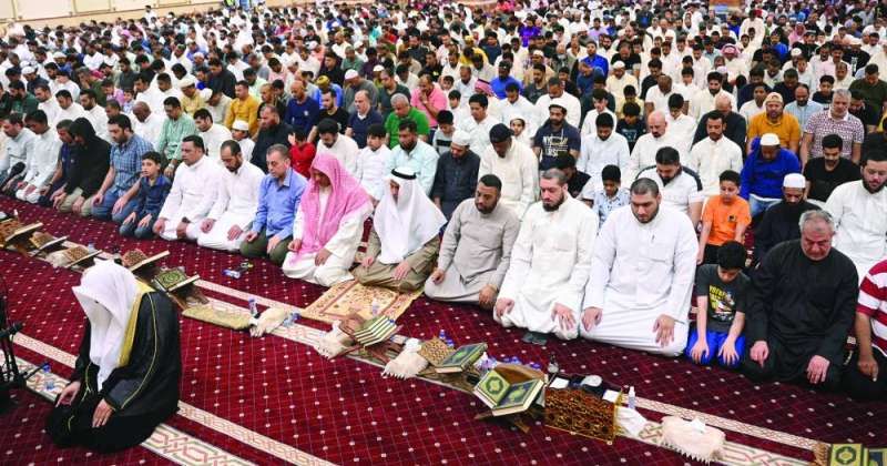 المساجد عامرة بالمتهجدين