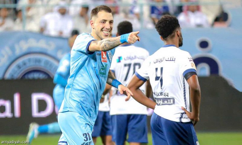 الباطن يظهر بالهلال