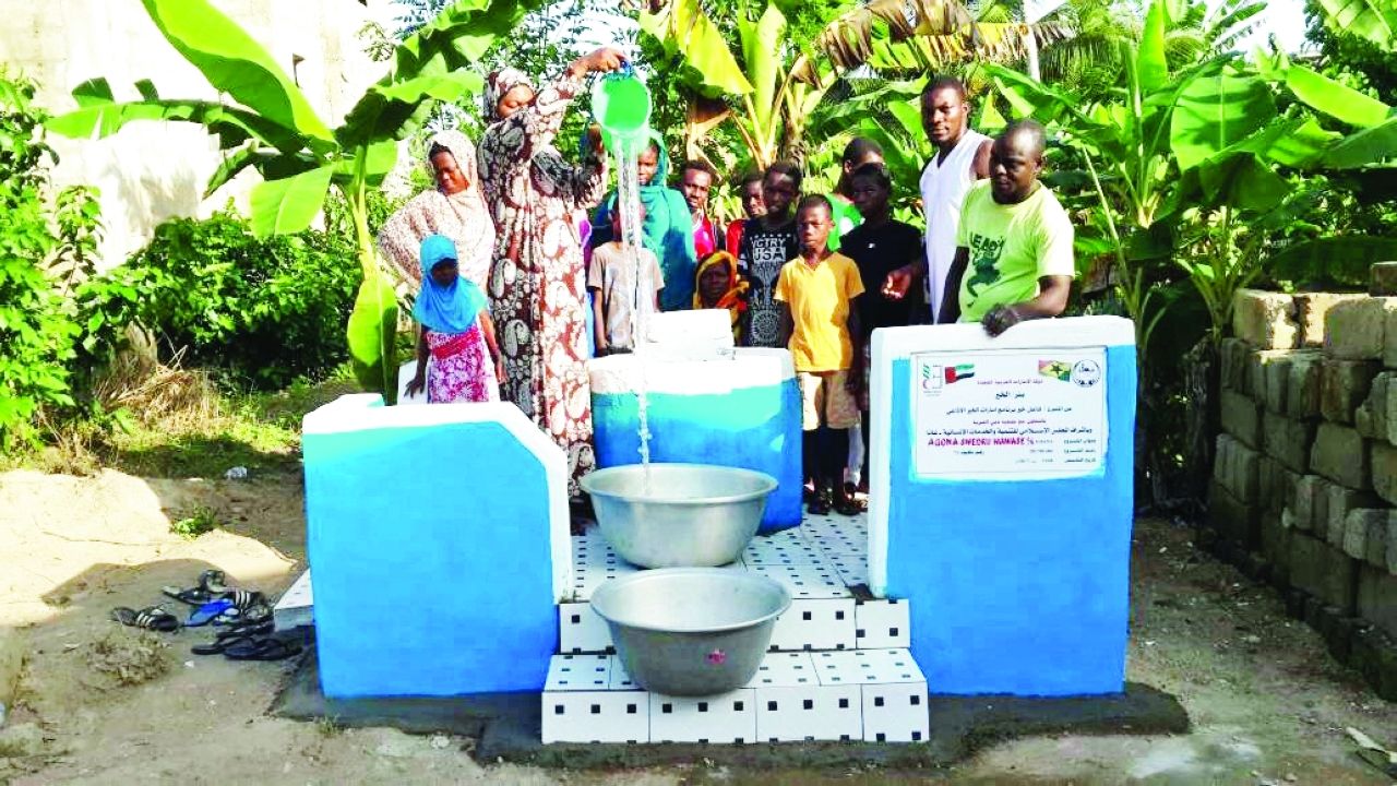 4628 بئراً حفرتها «دبي الخيرية» في 16 بلداً