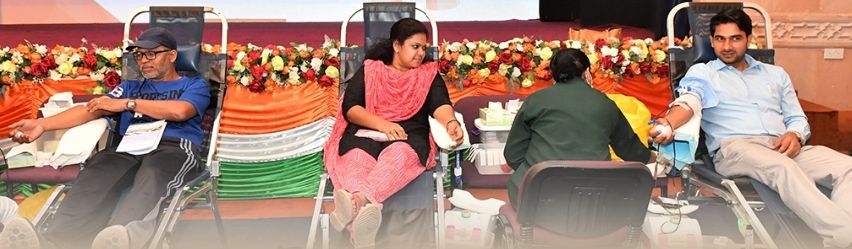 حملة للتبرع بالدم في السفارة الهندية