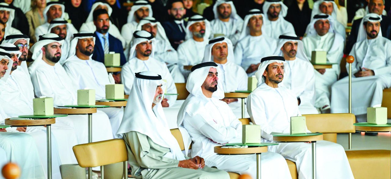 مجلس محمد بن زايد يبحث في «إتقان القيادة والنجاح في عالمنا المعاصر»