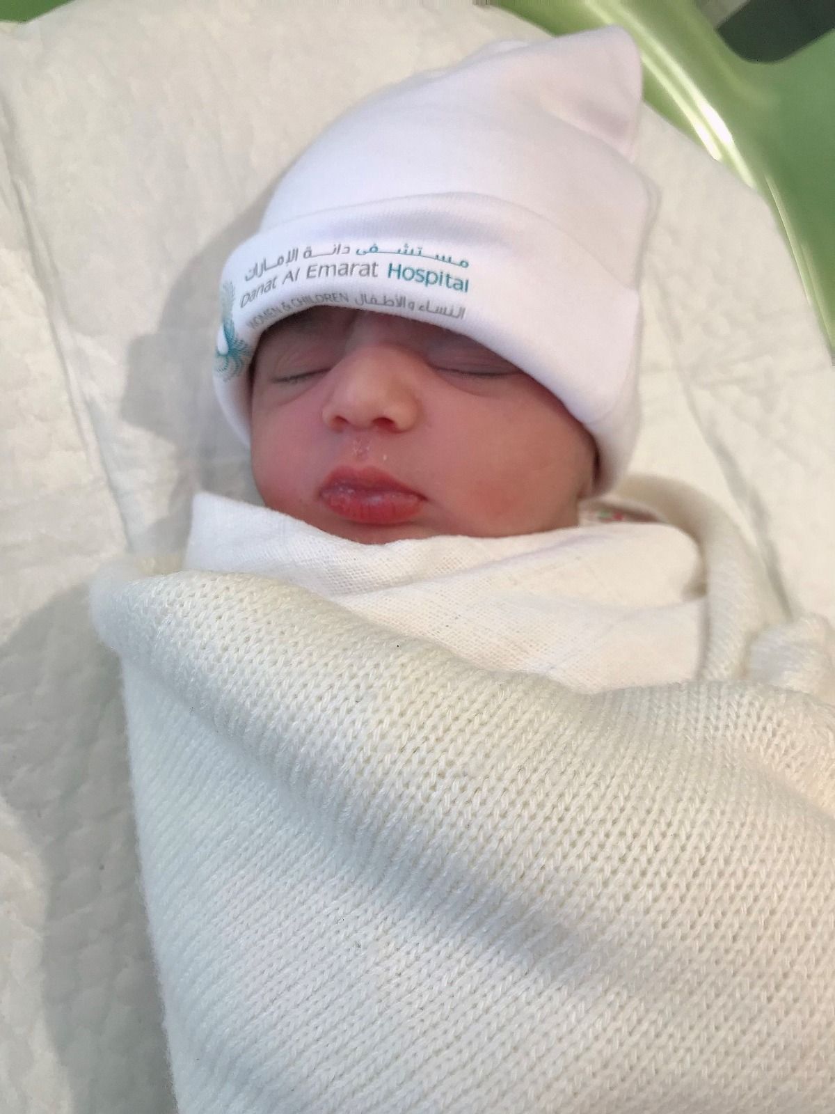 مستشفيات أبوظبي تستقبل مواليد جدداً في أول أيام العيد