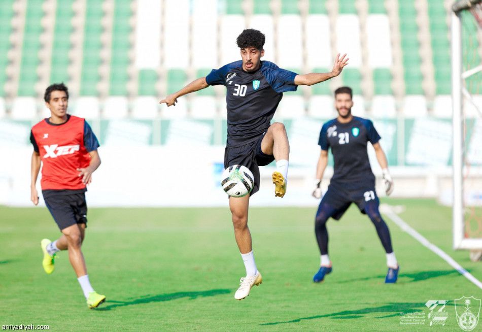 موسيماني يعطي الأهلاويين العيدية