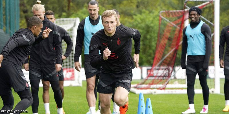 ميلان يطارد الرابع