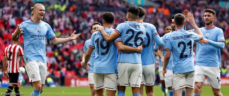 «هاتريك» محرز يقود السيتي إلى نهائي الكأس