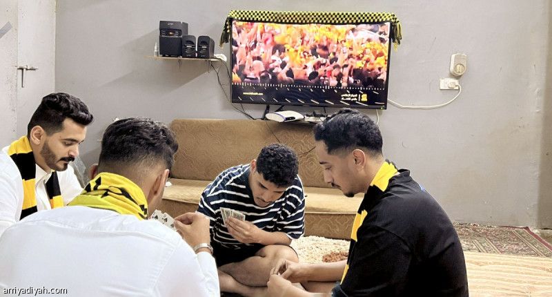 ديوانية عسيري تحاكي «الجوهرة المشعة»