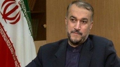 وزير الخارجية العراقي يبحث مع نظيره الإيراني القضايا الإقليمية والدولية