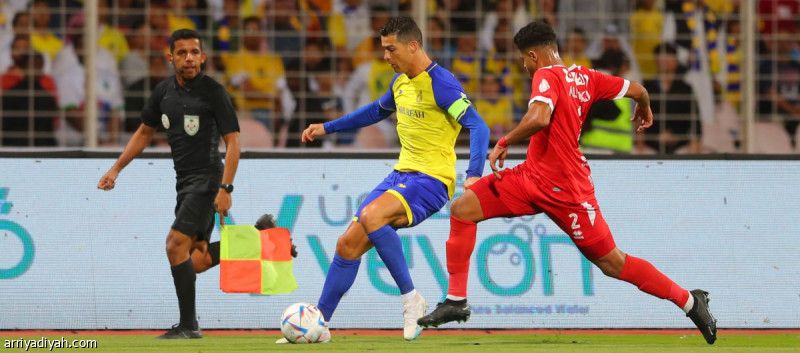 النصر والوحدة.. صراع اللحاق بالهلال