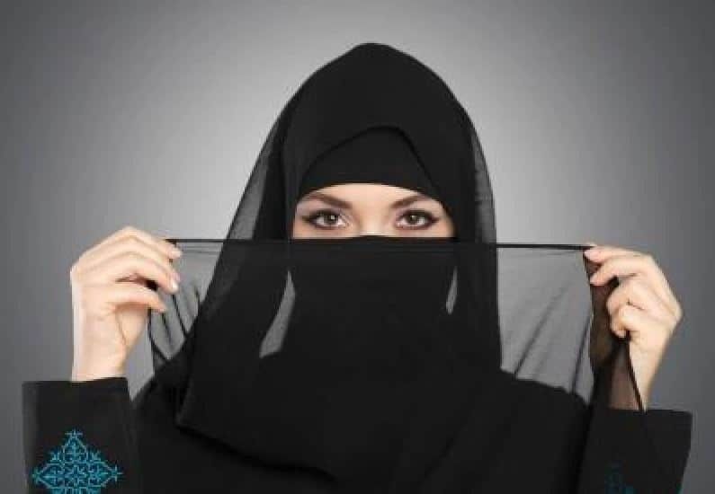 رجل سعودي يطلق زوجته ويزوجها مصري كمحلل.. وبعد زواجهما حدثت المفاجأة!