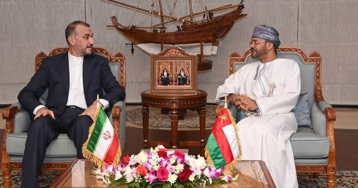 سلطنة عمان وإيران تعقدان جلسة مباحثات