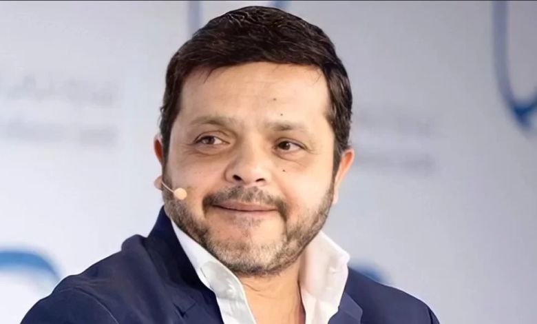 مالك “تويتر” إيلون ماسك يحظر الفنان محمد هنيدي والأخير يعلّق: “إيلون ماسك اتقمص.. إيلون قموصة”