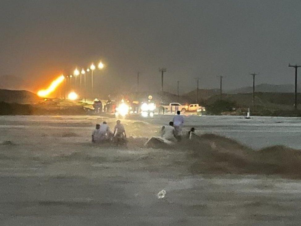 العثور على المفقود الثاني في وادي البطحاء وهو مفارق للحياة