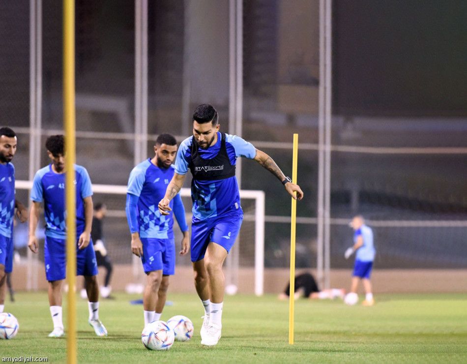 بديل سعدان يشغل دونيس