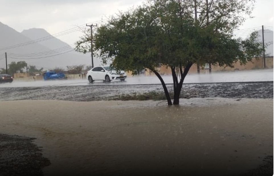 أمطار على عدد من قرى ولايتي العوابي والرستاق