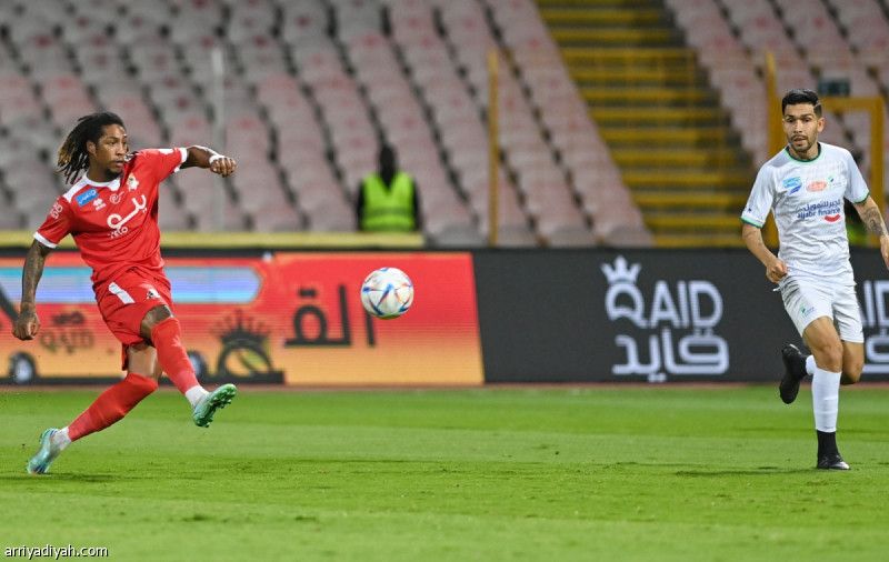 «نشوة النصر» تحفز الوحدة أمام الفتح
