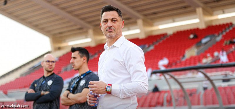 الطائي يضبط الحضور بـ«البصمة»