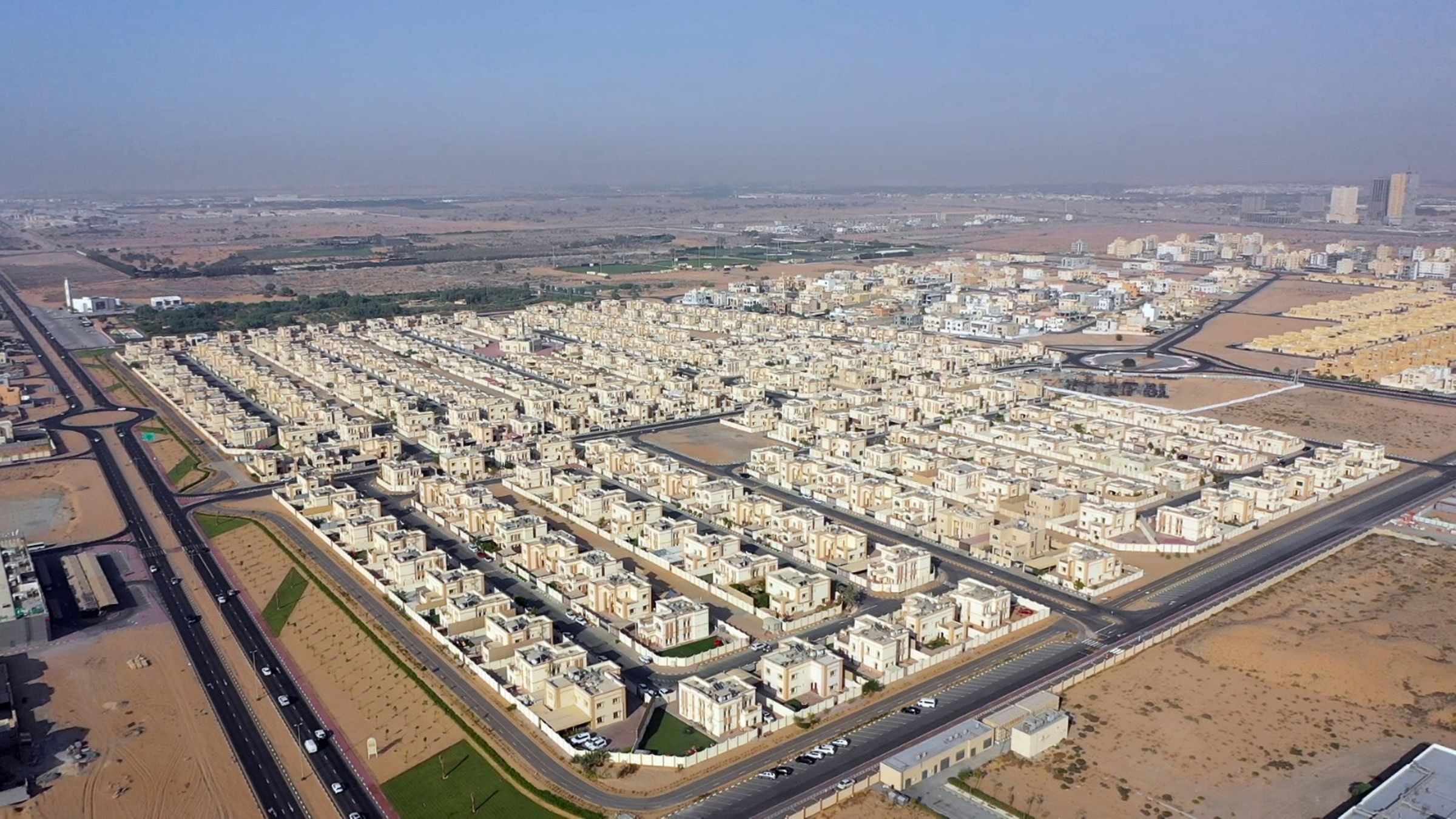 «زايد للإسكان» يصدر 945 قرار مساعدة سكنية بقيمة 749 مليون درهم