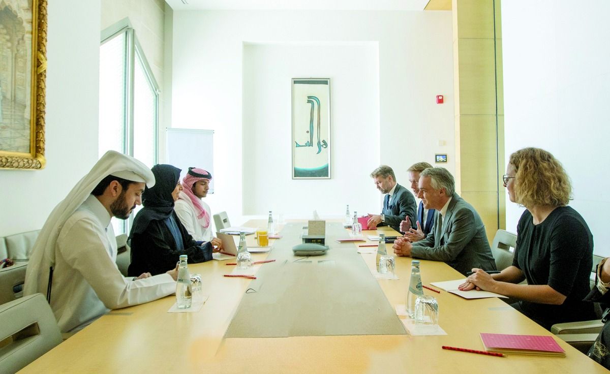 وزير الدولة للتعاون الدولي  تجتمع مع مسؤول فرنسي