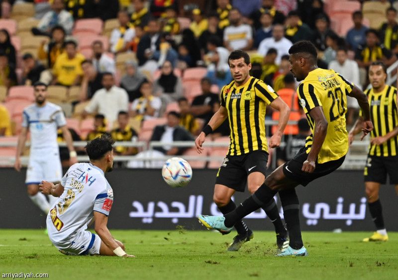 الاتحاد يستدرج التعاون بهدف توسيع الفارق