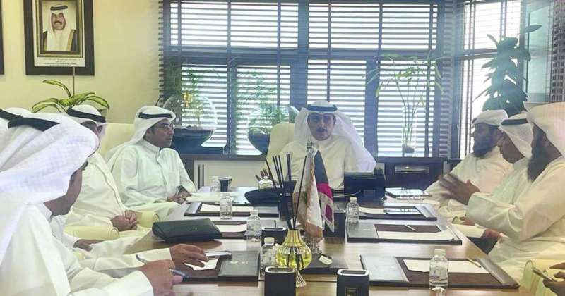 المنفوحي مترئساً اجتماع لجان البلدية وفرقها الميدانية