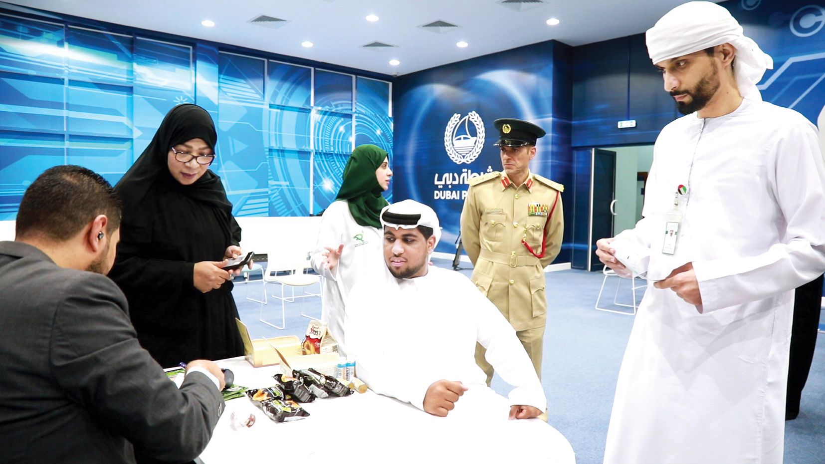 شرطة دبي تنظم فعاليات توعية واستشارات صحية