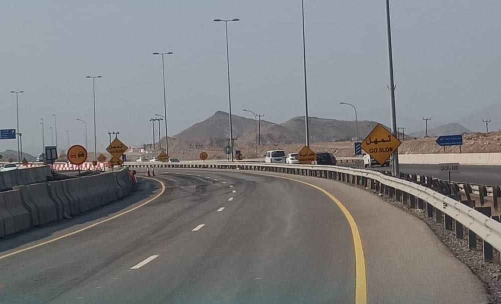 انتبه .. غدًا غلق طريق الرسيل بدبد في كلا الاتجاهين