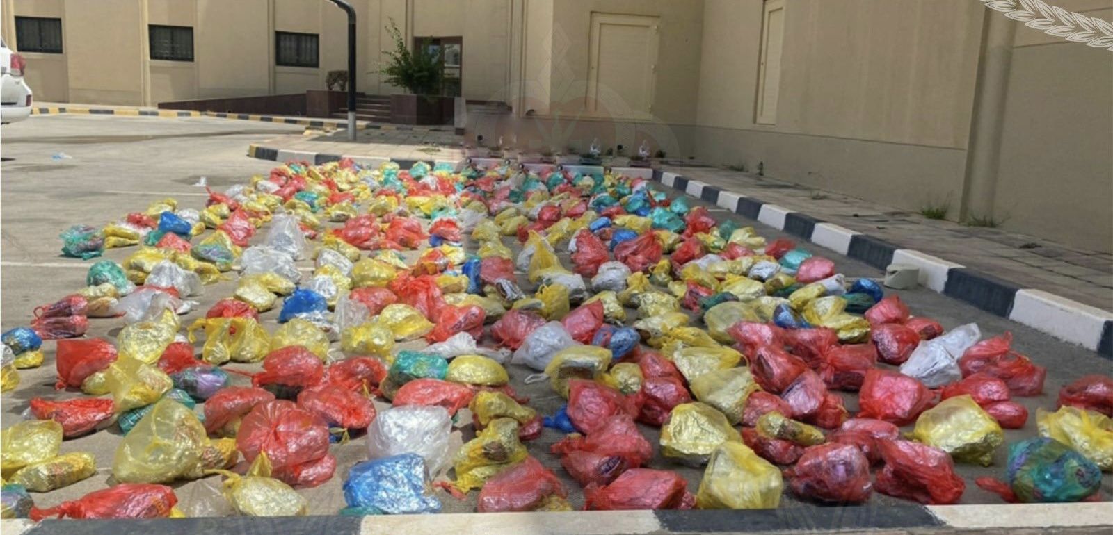 القبض على 3 متهمين من جنسية أفريقية.. تعرف على السبب