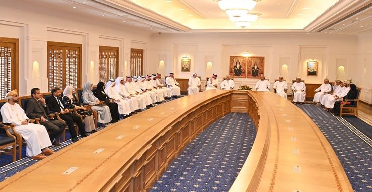 وزير العمل يلتقي بممثلي المنظمات الخليجية