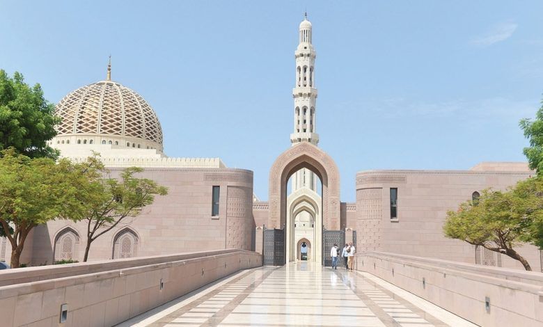 خطبة صلاة الجُمعة بعنوان ” بَل كَذبُوا بِالْحَقِّ لَمَّا جَاءَهُمْ “