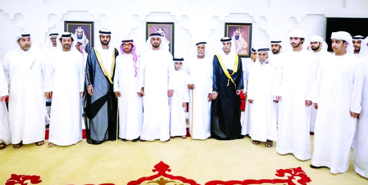 سيف بن زايد يحضر أفراح العامري والمنصوري في العين