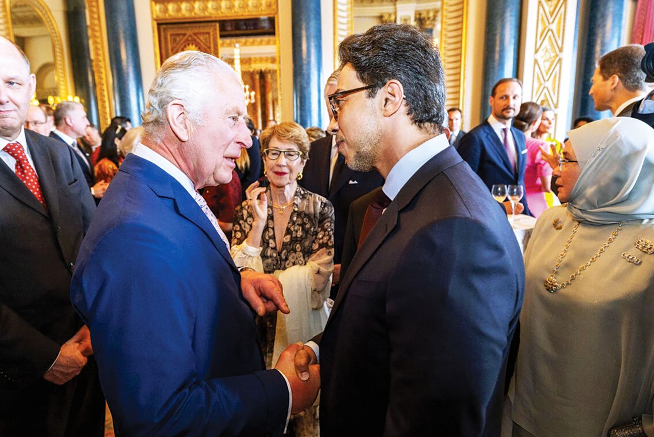 منصور بن زايد: الإمارات حريصة على تطوير العلاقات التاريخية مع بريطانيا