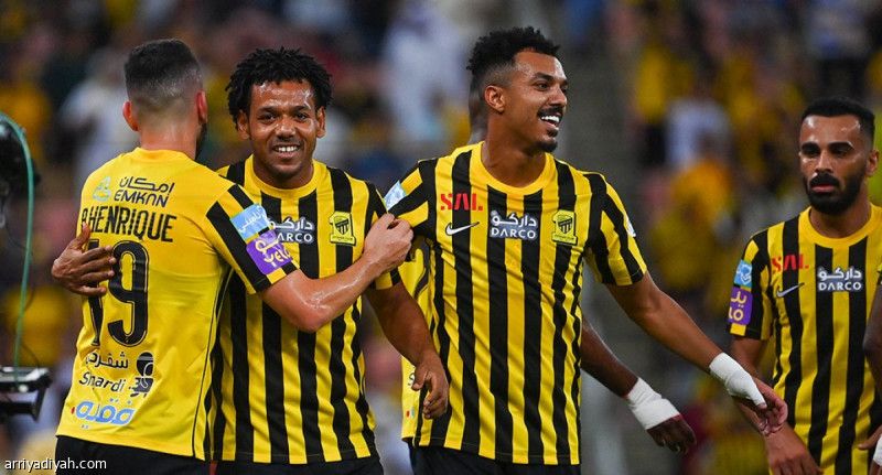 الاتحاد يستعرض برباعية.. ويقترب من اللقب