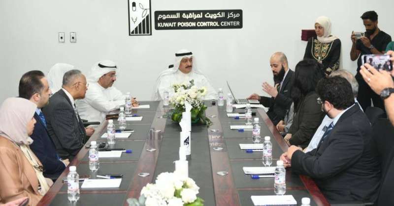 وزير الصحة يفتتح مركز الكويت لمراقبة السموم