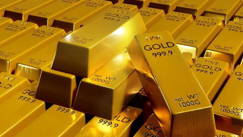 الذهب يفقد بريقه مع قوة الدولار والمخاوف الاقتصادية تكبح الخسائر