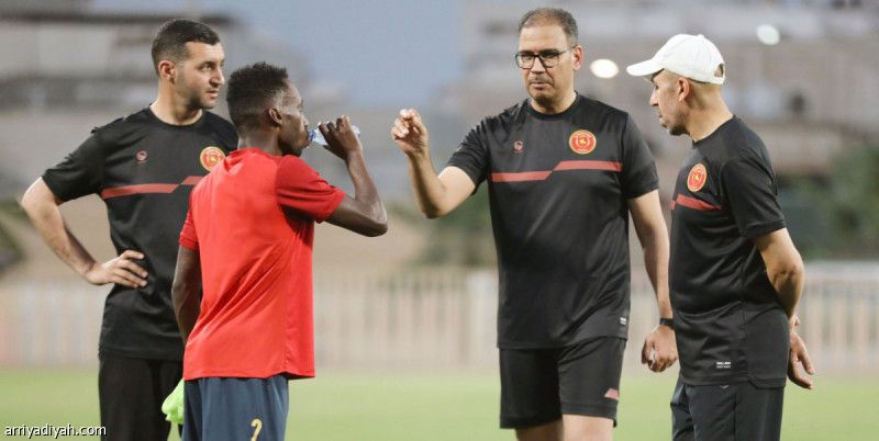 القادسية يفتح ملف أحد