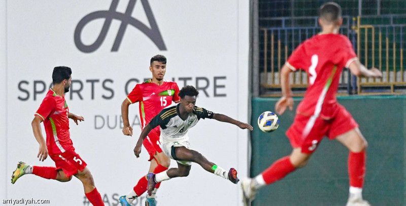 أخضر 17 يتعادل مع إيران