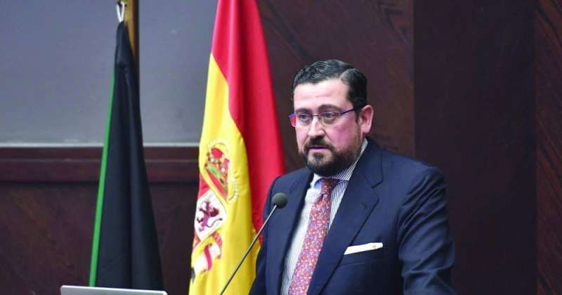 أغيلار: 8000 تأشيرة لإسبانيا خلال 4 أشهر