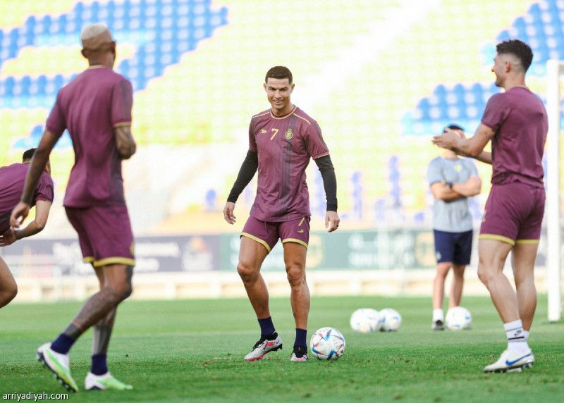 دينكو يواجه النصراويين بـ 55 فرصة