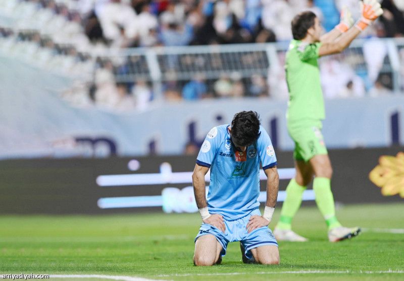 الباطن والفيحاء يبعثران الحسابات