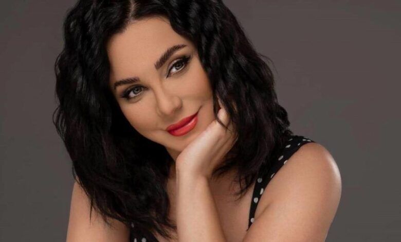 رسالة تهنئة من سلاف فواخرجي لـ عادل إمام بمناسبة يوم ميلاده